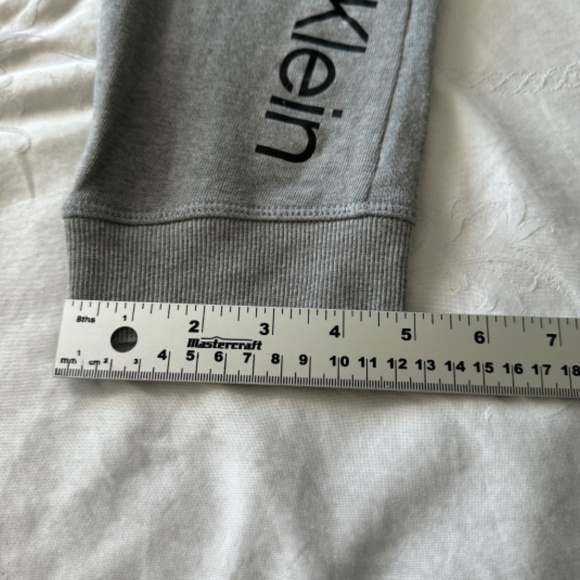 Calvin Klein Women's Gray Logo Sweatpant Joggers Size Medium Athletic Running - Picture 13 of 15
